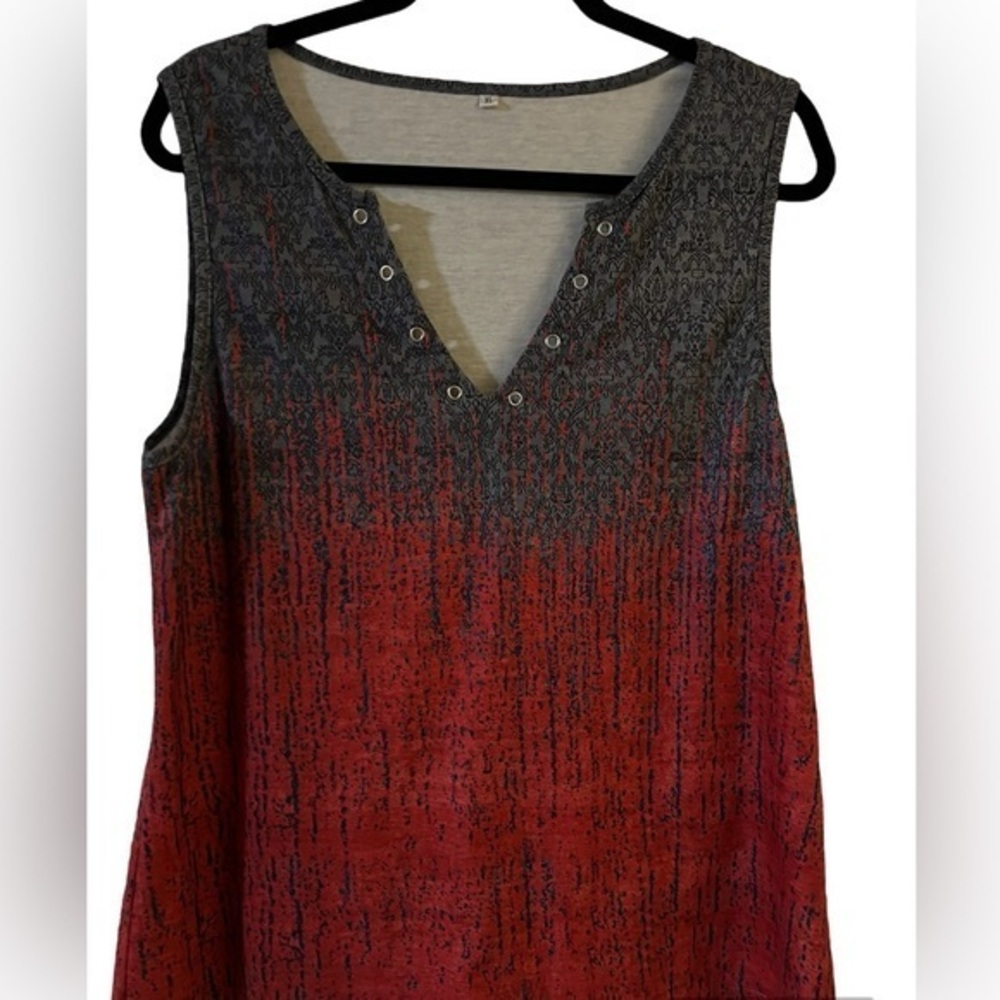 Women’s sleeveless top, XL
